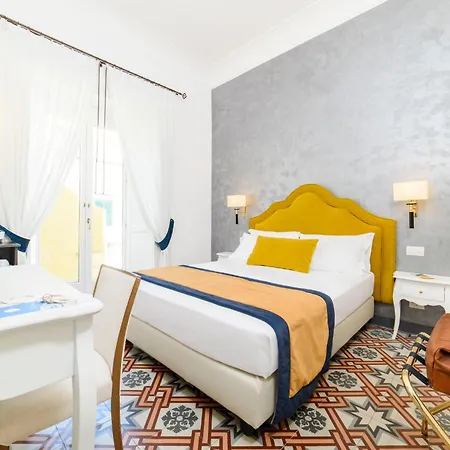 Alojamento de Acomodação e Pequeno-almoço Luxury House 2*