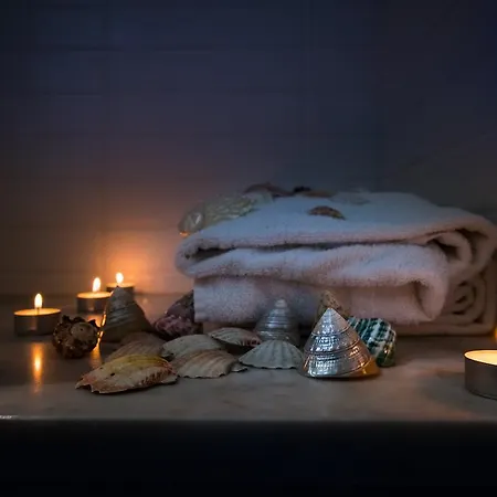 Luxury House Bed & Breakfast 4*