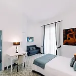 Luxury House לינה וארוחת בוקר אמאלפי
