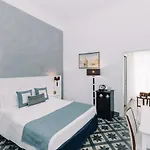 Luxury House לינה וארוחת בוקר
