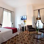 Luxury House לינה וארוחת בוקר אמאלפי