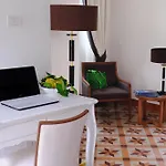 Luxury House Bed & Breakfast