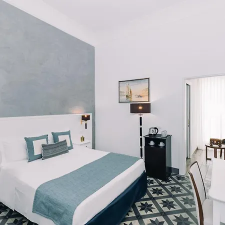 Luxury House Bed & Breakfast