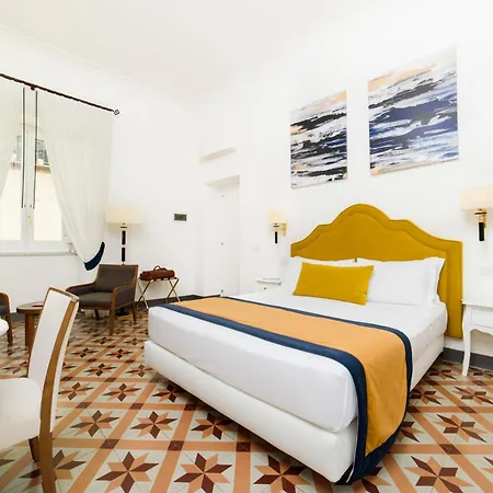 Luxury House Alojamento de Acomodação e Pequeno-almoço 4*
