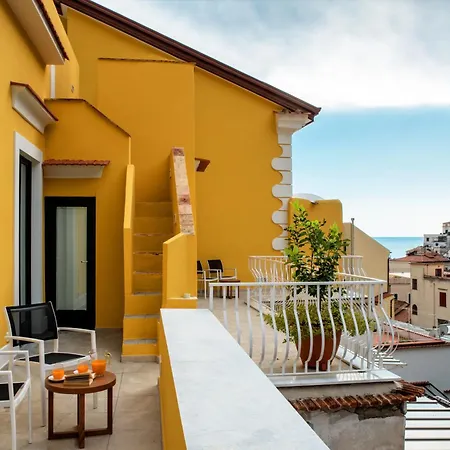 Alojamento de Acomodação e Pequeno-almoço Luxury House Amalfi