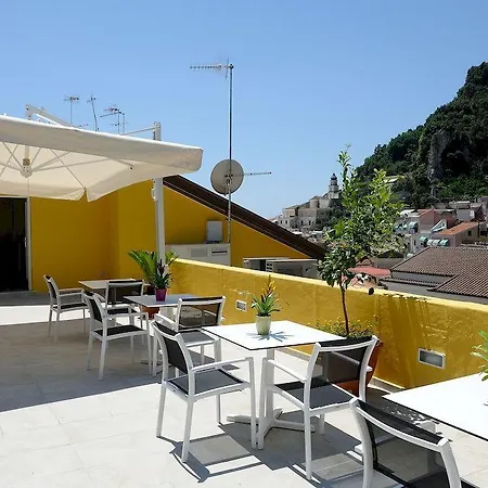 Alojamento de Acomodação e Pequeno-almoço Luxury House Amalfi